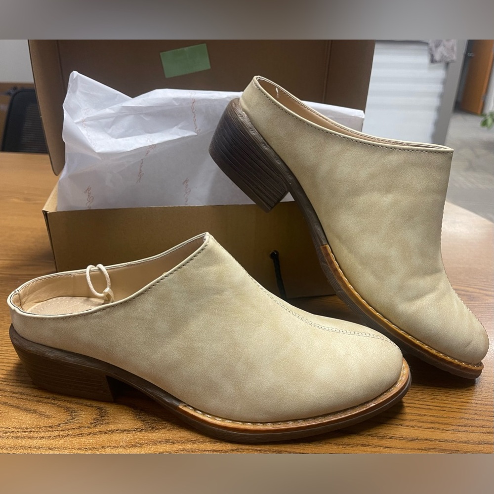 American Rag Beige Slip-On Mule Clogs with Wood Heel